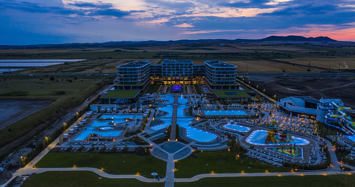Wave Resort
