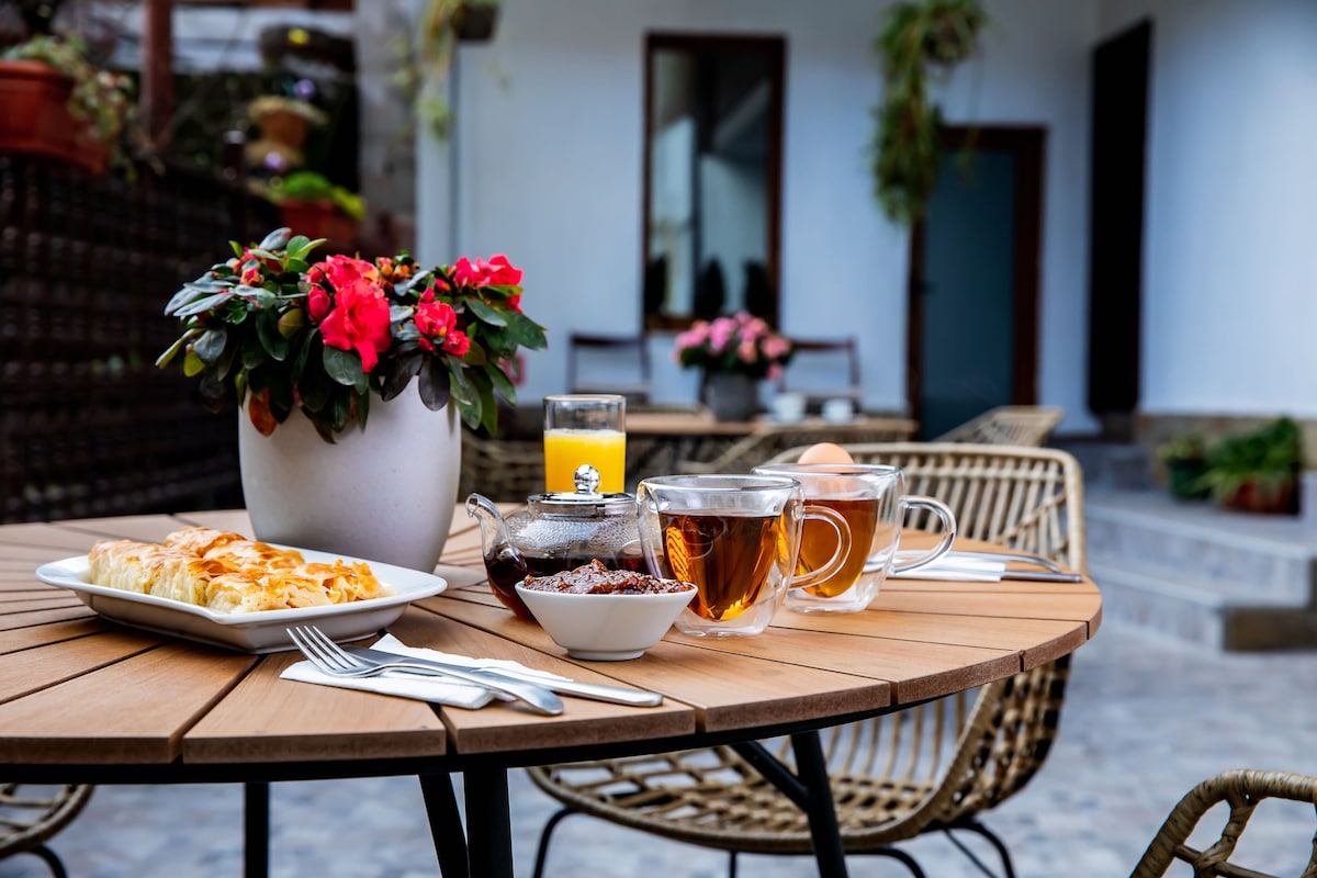 Velinov Boutique Hotel 